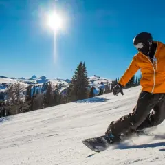Ile trwa nauka jazdy na snowboardzie? Odkryj, co wpływa na czas nauki