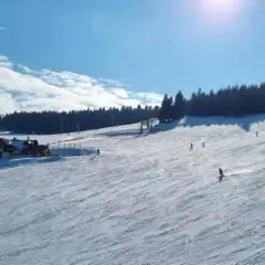 Gdzie na narty w marcu? Najlepsze miejsca z idealnymi warunkami