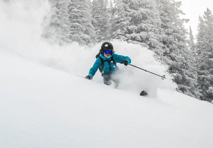 Jak zacząć snowboard – skuteczne porady dla początkujących snowboardzistów