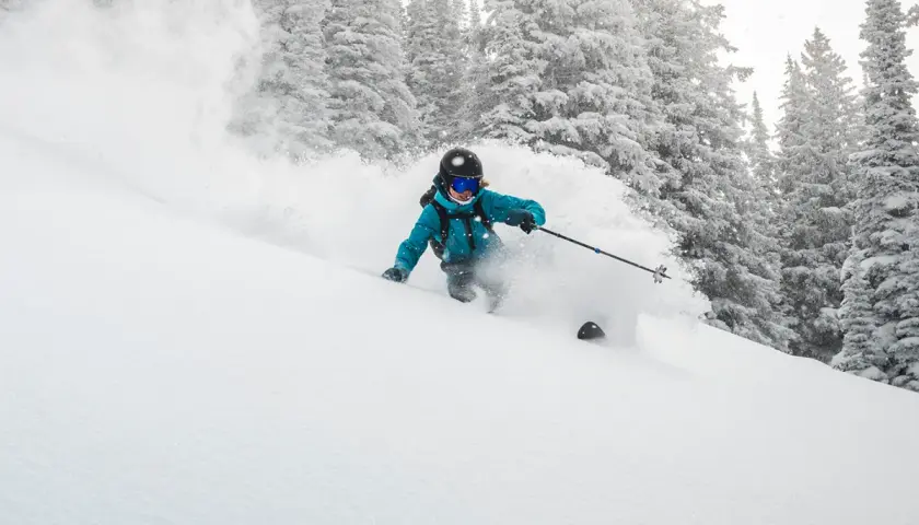 Jak zacząć snowboard – skuteczne porady dla początkujących snowboardzistów