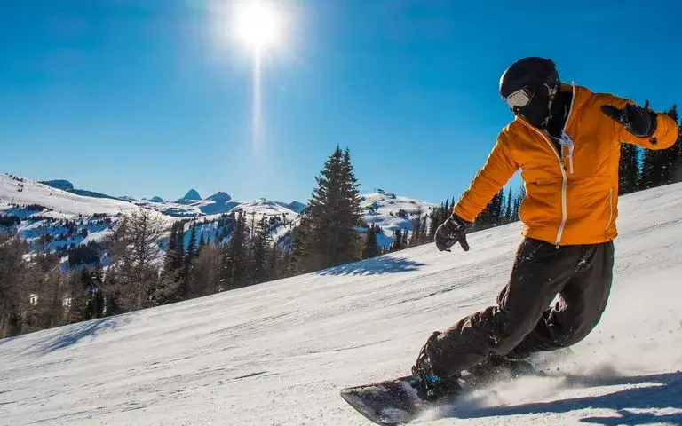 Ile trwa nauka jazdy na snowboardzie? Odkryj, co wpływa na czas nauki