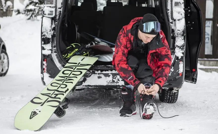 Gdzie kupić snowboard - najlepsze sklepy i porady na udany zakup