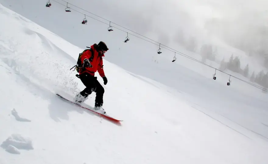 Jak ustawić snowboard, aby uniknąć błędów i poprawić jazdę