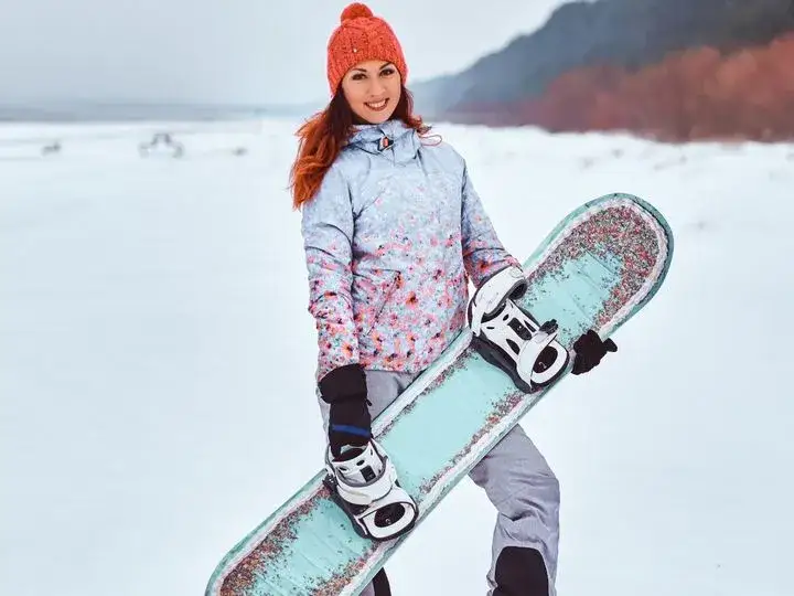 Zdjęcie Jak wybrać snowboard dla początkujących - najlepsze deski na start