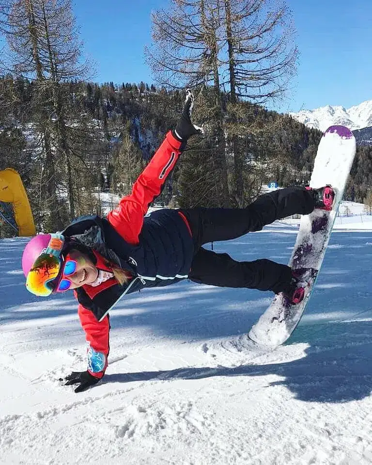 Zdjęcie Ile trwa nauka jazdy na snowboardzie? Odkryj, co wpływa na czas nauki